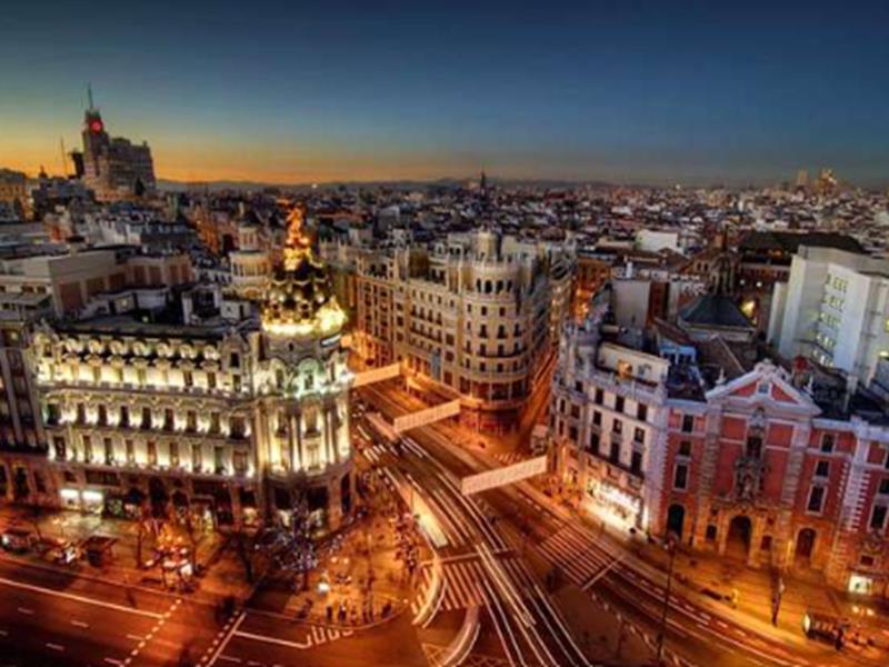 Endülüs’ten Katalonya’ya Masalsı Büyük İspanya & Endülüs Turu Elhamra Sarayı Dahil | 7 Gece | İstanbul Çıkış | Mad - Bcn | Thy 29.06